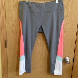 Athleta Colorblock Sonar Capri